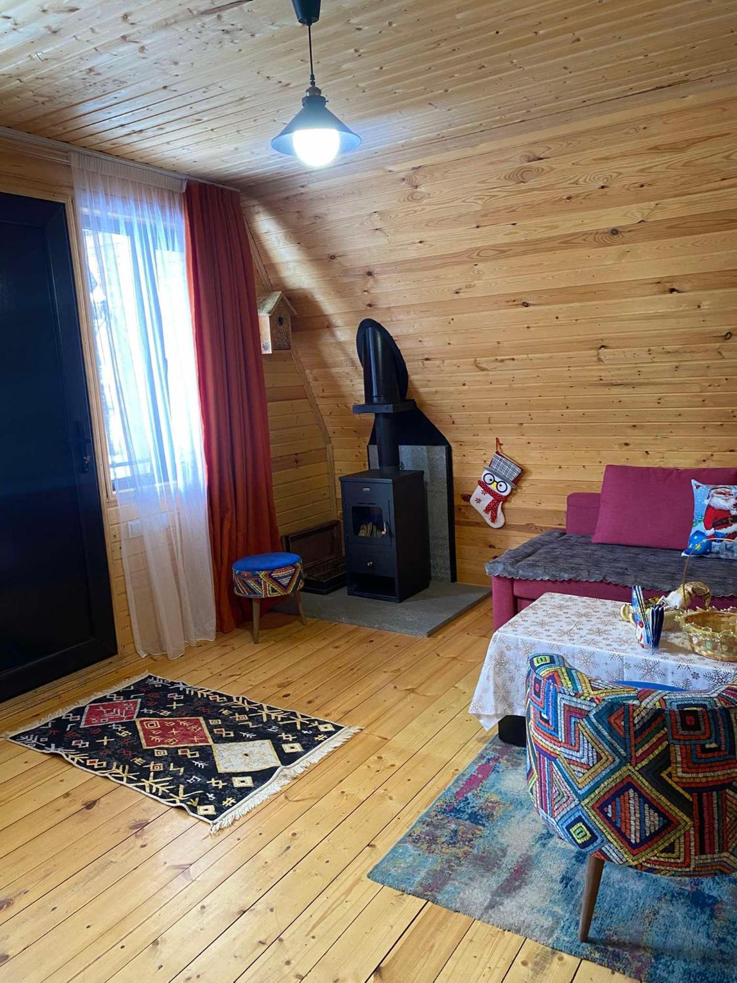Cottage Mida 메스티아 외부 사진
